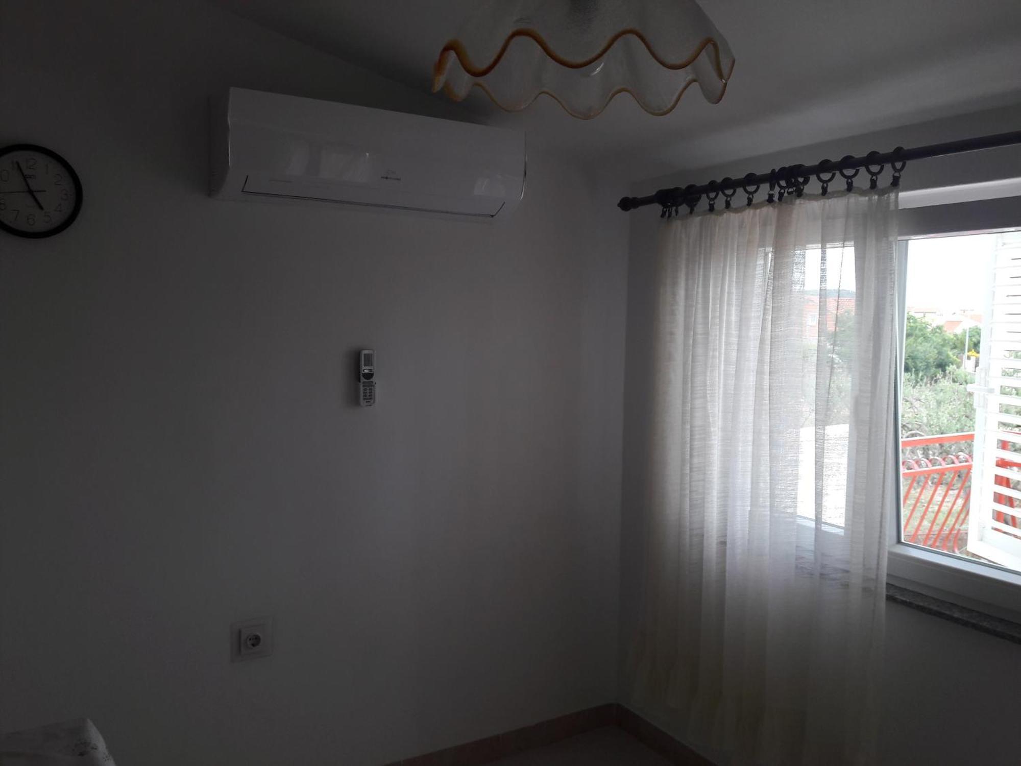 Apartment Bise Rogoznica  Bilik gambar